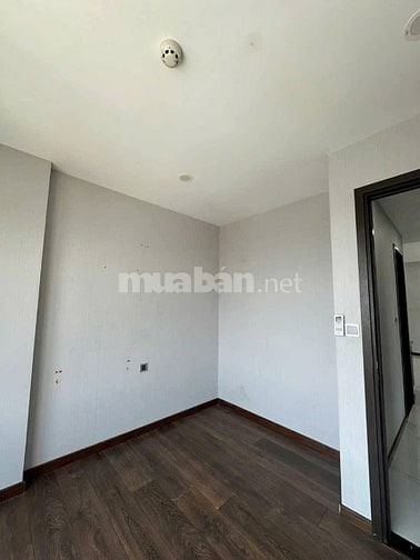 Chung Cư Res 11, Lạc Long QUân căn 87m2,3p ngủ, NTCB giá 15tr5/tháng