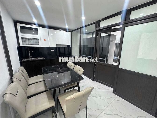 TẬP THỂ MINH KHAI – PENTHOUSE DUPLEX 140M² SỬ DỤNG – 3 ngủ- 4,8 TỶ