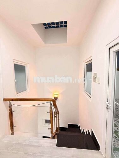 Bán Biệt Thự Mini 4 Tầng, 200m² Sàn, Đường 14m, Chỉ 8 Tỷ 7, Quận 7
