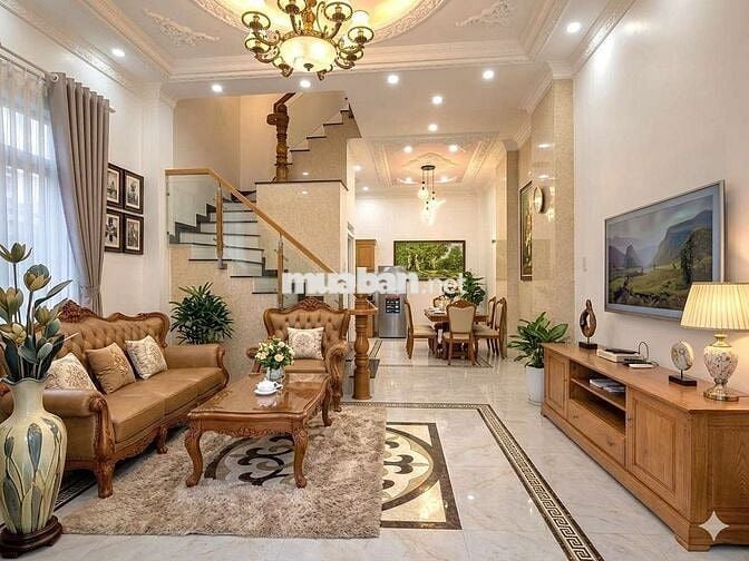 Bán Biệt Thự Mini 4 Tầng, 200m² Sàn, Đường 14m, Chỉ 8 Tỷ 7, Quận 7