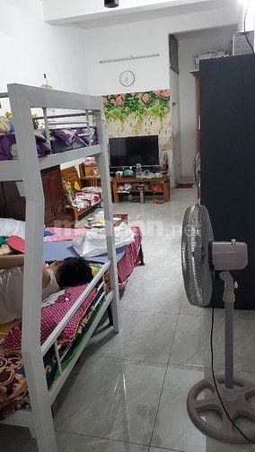 Bán nhà tập thể tầng 3 khu bộ đội,nhà tốt