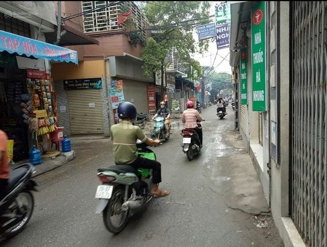 Cho thuê dãy trọ 4 phòng, có mặt đường kinh doanh, Định Công, 7tr/ th
