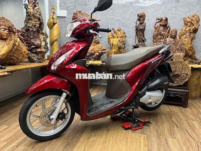 Honda Vision 2017 có cccd chủ máy móc êm ru