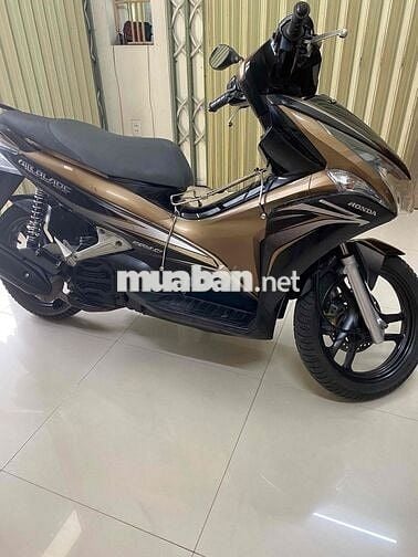 Honda Air Blade Đen, Vàng đồng Biển 43