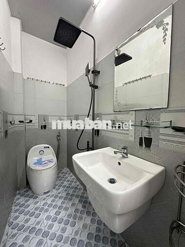 Nhà kiên cố 1/ Lê Thị Riêng 1 trệt 2 lầu