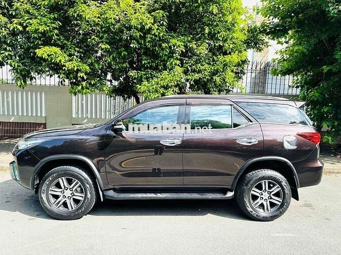 Toyota Fortuner 2.7V 2017
