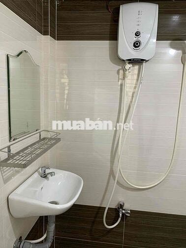 Cho thuê nhà trọ 1 trệt+1 lầu sàn gỗ có ban công riêng