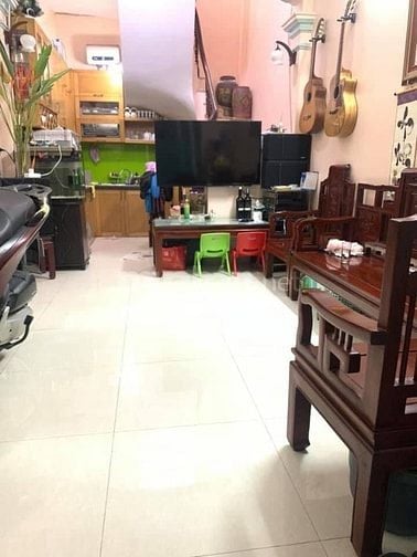 Cho thuê nguyên căn nhà4tầng3 ngủ khép kín, đủ đồ khu nguyễn chính