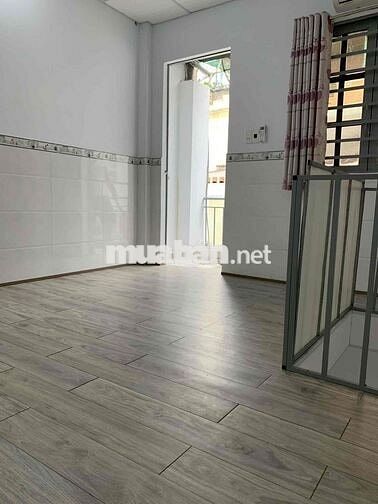 Cho thuê nhà trọ 1 trệt+1 lầu sàn gỗ có ban công riêng