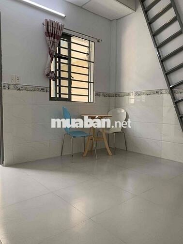 Cho thuê nhà trọ 1 trệt+1 lầu sàn gỗ có ban công riêng