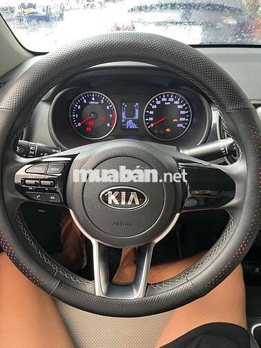KIA SOLUTO 2019 1.4 MT Số sàn Trắng