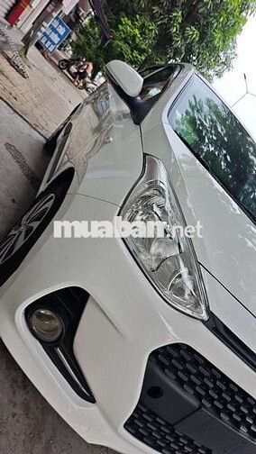 Hyundai i10 MT 1.0 Trắng 2017 Số sàn