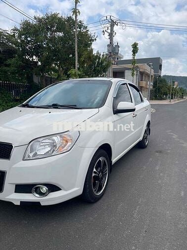 Chevrolet Aveo LTZ Trắng 5 chỗ