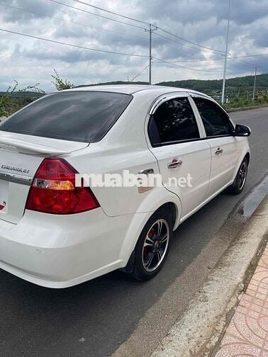 Chevrolet Aveo LTZ Trắng 5 chỗ