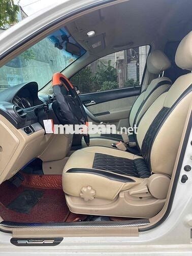Chevrolet Aveo LTZ Trắng 5 chỗ