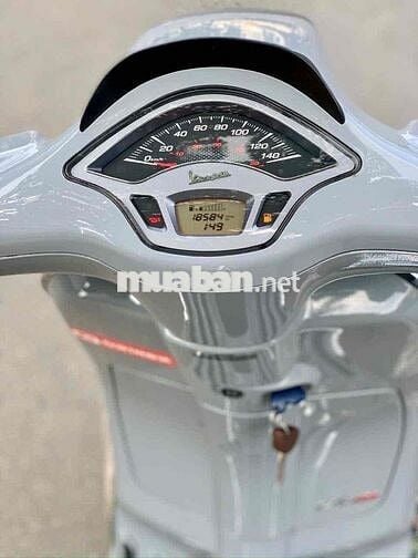 Vespa Sprint 125 ABS 2022 Xám Xi Măng – Chính Chủ