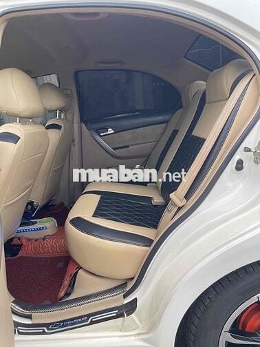 Chevrolet Aveo LTZ Trắng 5 chỗ