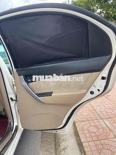 Chevrolet Aveo LTZ Trắng 5 chỗ