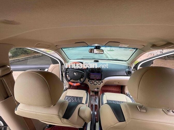 Chevrolet Aveo LTZ Trắng 5 chỗ