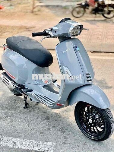 Vespa Sprint 125 ABS 2022 Xám Xi Măng – Chính Chủ