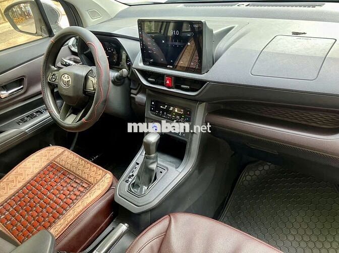 Toyota Avanza bản Premium số tự động đời cuối 2022