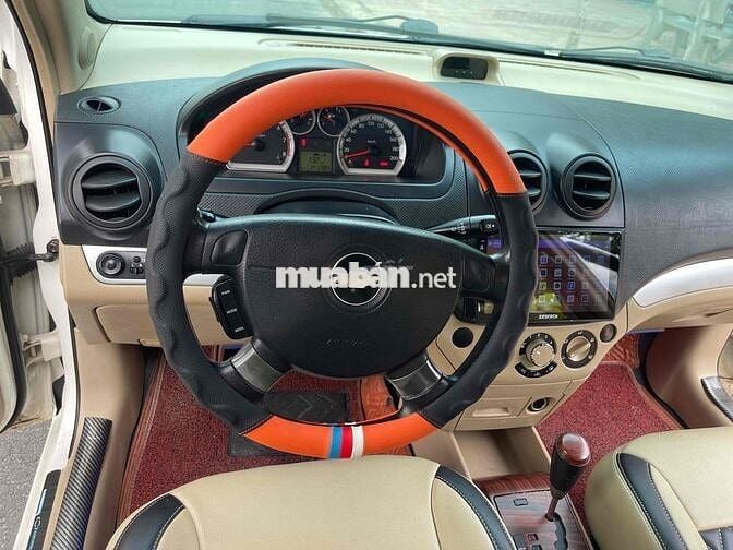 Chevrolet Aveo LTZ Trắng 5 chỗ