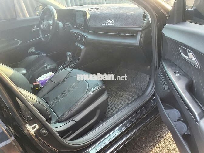 Hyundai Accent 2024 Đen 5 chỗ