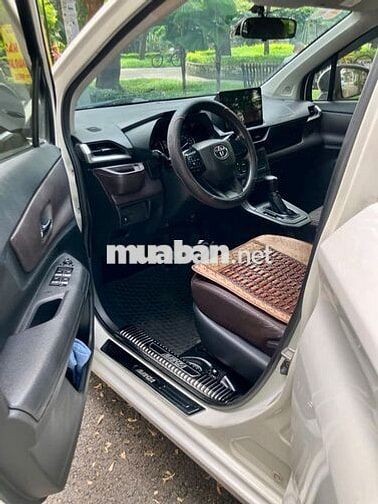 Toyota Avanza bản Premium số tự động đời cuối 2022