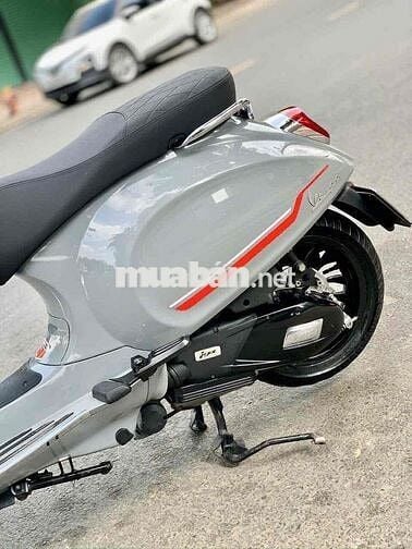Vespa Sprint 125 ABS 2022 Xám Xi Măng – Chính Chủ
