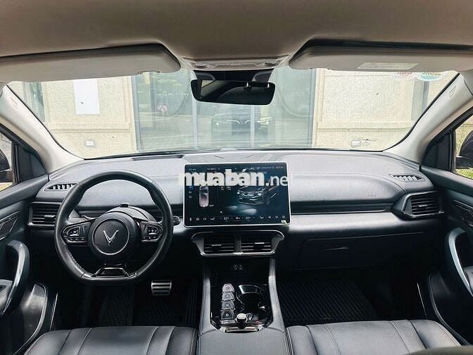 VinFast VF8 Eco 2023 Đen 39000 km