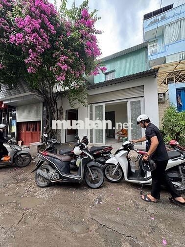 Cho Thuê Mặt Bằng CÓ CHỖ Ở LẠI Tại Hẻm 502 Huỳnh Tấn Phát Quận 7
