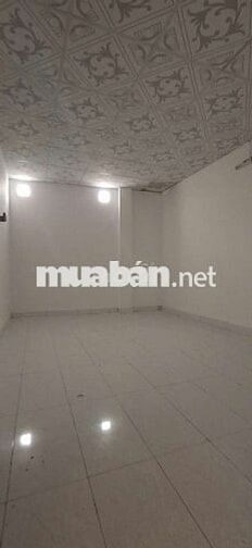 Nhà Xưởng mini 10x27 TC , MT xe tải cách Đ. 835 300m, Long Trạch LA