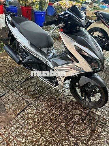 Honda Air Blade 2013 Trắng bạc 30.000 km