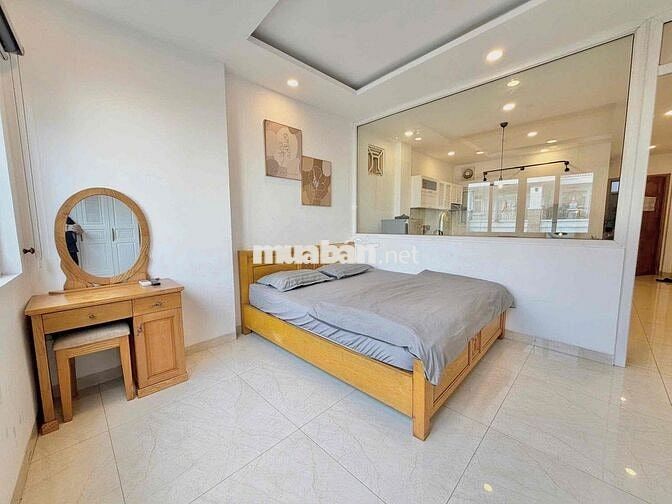CHDV 1 phòng ngủ - Cửa sổ thoáng - Ngay trung tâm - Gần tiện ích