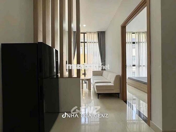 CĂN HỘ 1 PHÒNG NGỦ BAN CÔNG - MÁY GIẶT RIÊNG - NGAY SÂN BAY TSN