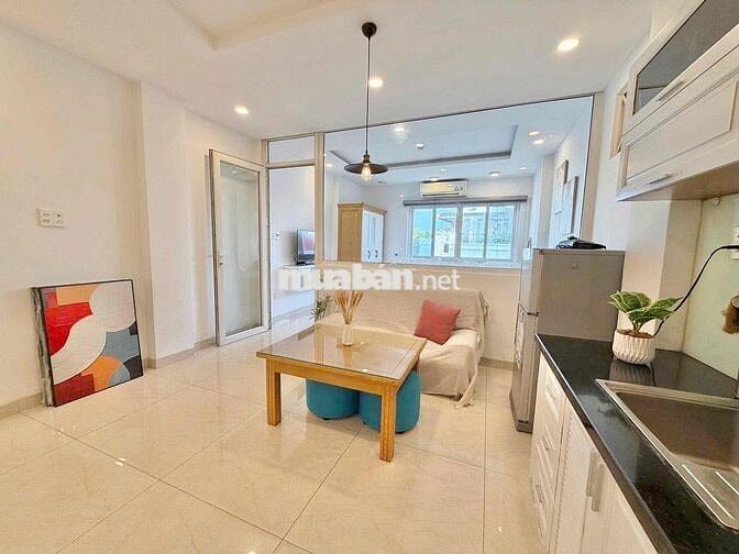 CHDV 1 phòng ngủ - Cửa sổ thoáng - Ngay trung tâm - Gần tiện ích