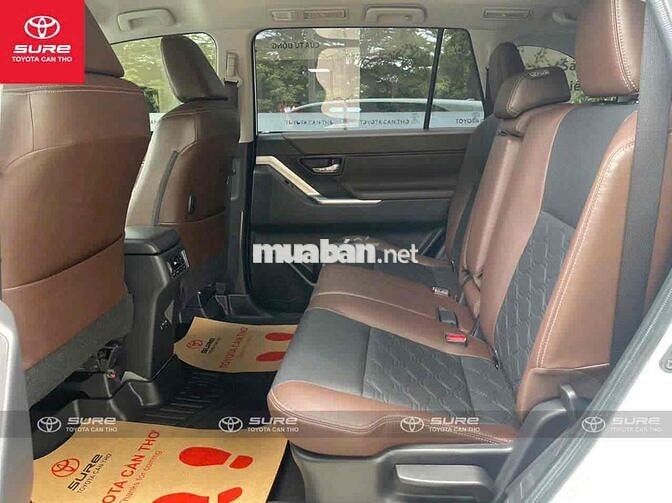 Toyota Innova Cross CVT 2024 odo 51.000Km