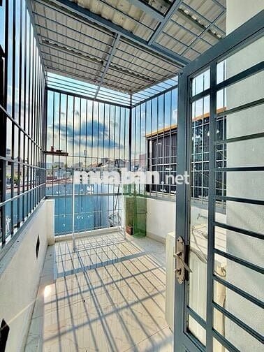 HẺM Ô TÔ ĐỖ CỬA - 27m2 - 4 TẦNG - THÍCH QUẢNG ĐỨC - GIÁ 4.5 TỶ