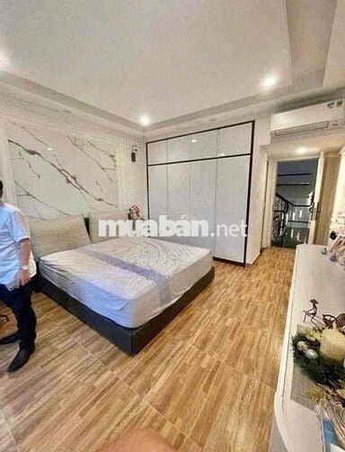 CHO THUÊ NHÀ PHỐ MẶT TIỀN ĐƯỜNG SỐ P. TÂN QUY Q7 🏡