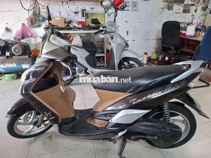 Yamaha Ultimo Nâu, Đen, Bạc