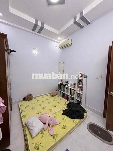 Trệt 2 lầu full nội thất 4*10; 3pn đg xe hơi Rẻ chốt lẹ