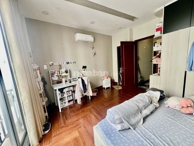 Nhà 5 x 13m - Xây 3 tầng - Đường 2 ô tô tránh - P. Thảo Điền