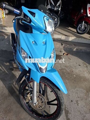 Suzuki màu Xanh dương