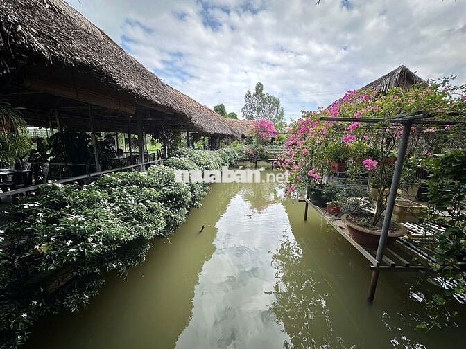 TUYỂN PHỤC VỤ - BIÊN HOÀ