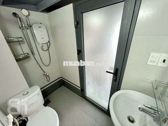 CHO THUÊ CĂN HỘ DUPLEX CỬA SỔ LỚN GẦN TDTU, RMIT,VIVO CITY, LOTTE 