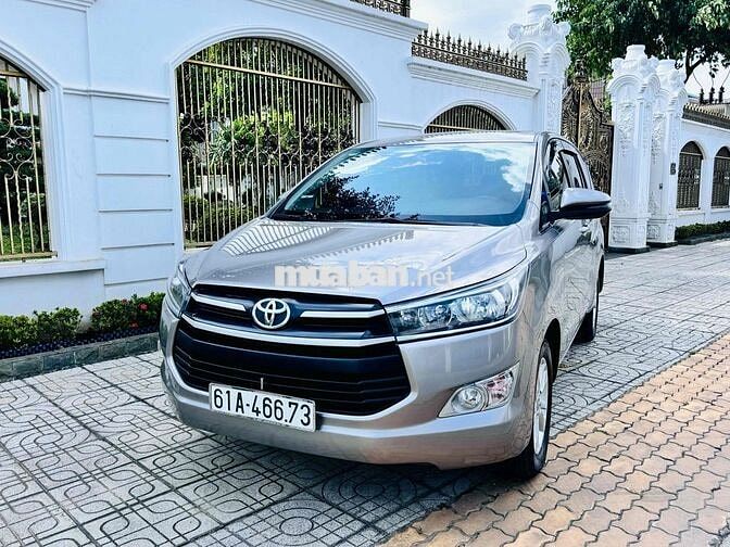 Toyota Innova E 2018 91000 km màu Đồng