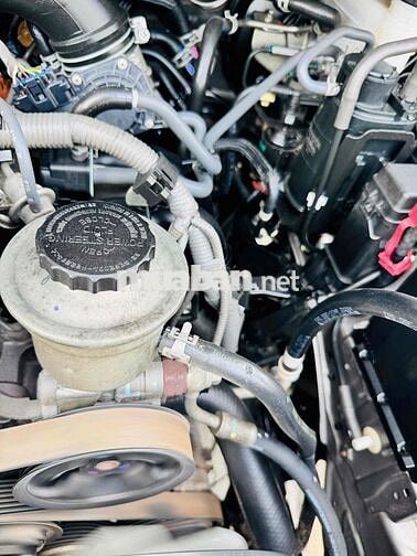 Toyota Innova E 2018 91000 km màu Đồng