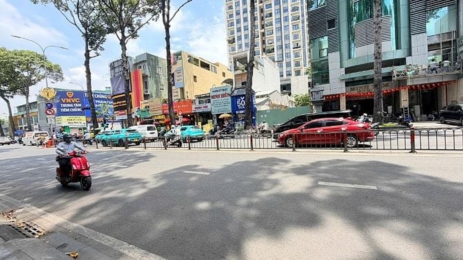 Bán khách sạn MT đường 3 Tháng 2, dòng tiền 900tr/tháng