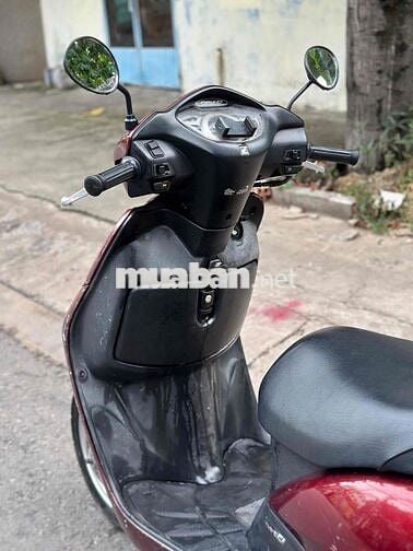 Honda Lead  màu Đỏ