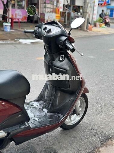 Honda Lead  màu Đỏ